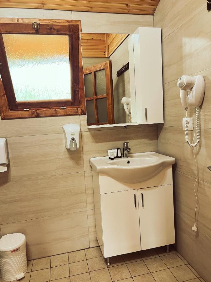 Farma Sotira Hotel Leskovik Екстериор снимка